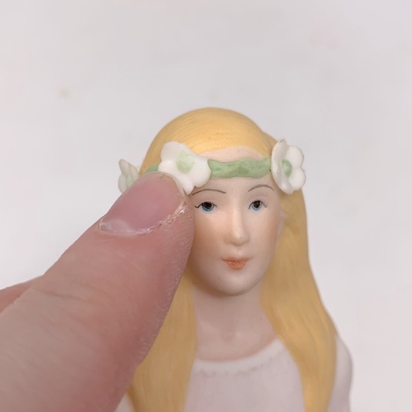 Vintage Laszlo Ispanky Figurine SPRING Lady Girl Four Seasons Porcelain Fairy - Picture 9 of 9